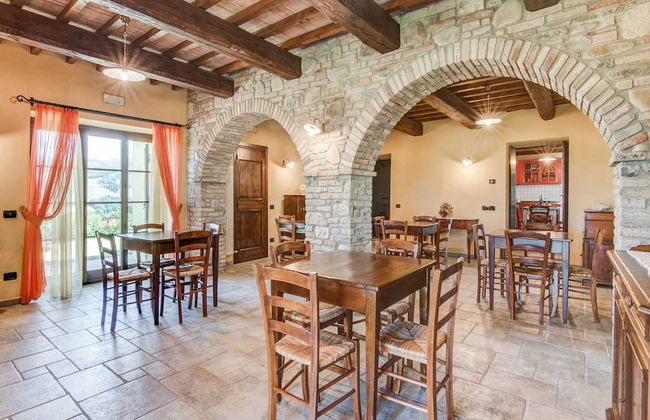 Holiday Home in Urbania With Hill Views - Foto 25
