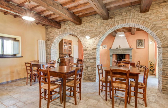 Holiday Home in Urbania With Hill Views - Foto 26