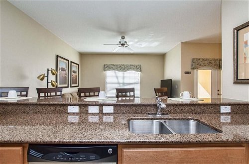 Photo 14 - Paradise Palms- 4 Bed Townhome W/splashpool-3044pp 4 Bedroom Townhouse by Redawning