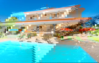 Foto 1 - Villa Kubra Large Private Pool A C Wifi Car Not Required - 3162