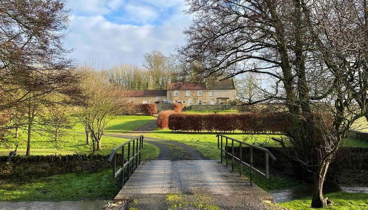 Photo 1 - Luxury, Self-contained Country Cottage With View