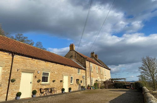 Photo 26 - Luxury, Self-contained Country Cottage With View