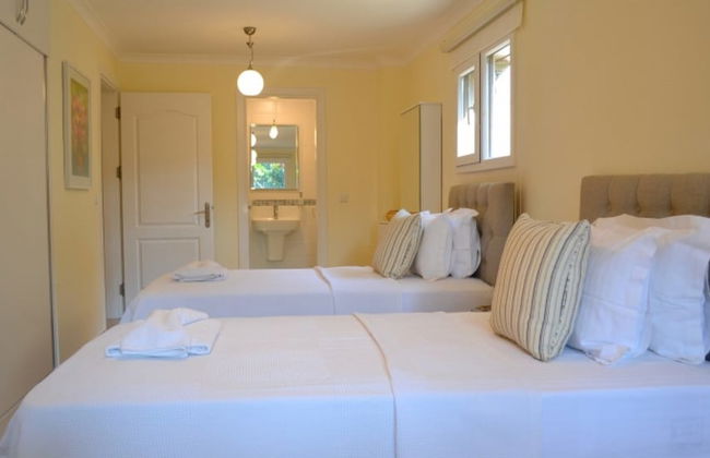 Villa Olive by Villa Safiya - Photo 2