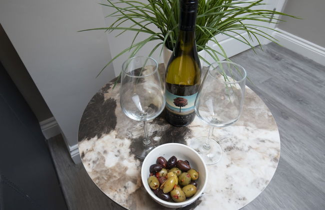 Elliot Oliver - Modern 2 Bedroom Town Centre Apartment - Foto 13