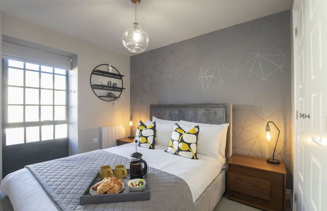 Elliot Oliver - Modern 2 Bedroom Town Centre Apartment - Foto 1