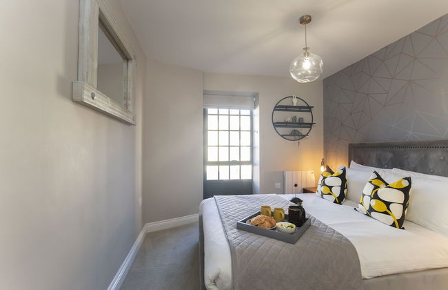 Elliot Oliver - Modern 2 Bedroom Town Centre Apartment - Foto 7