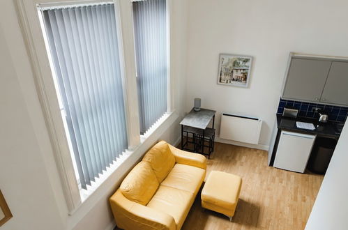 Photo 9 - Platform City Studio Apartment