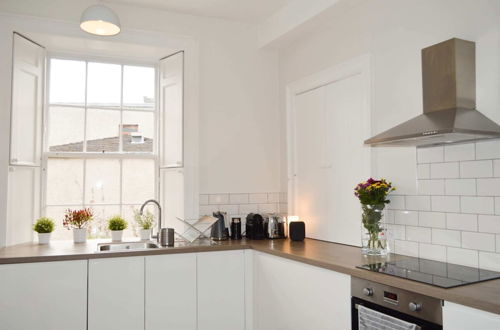 Photo 12 - Beautiful Edinburgh Apartment in Stockbridge