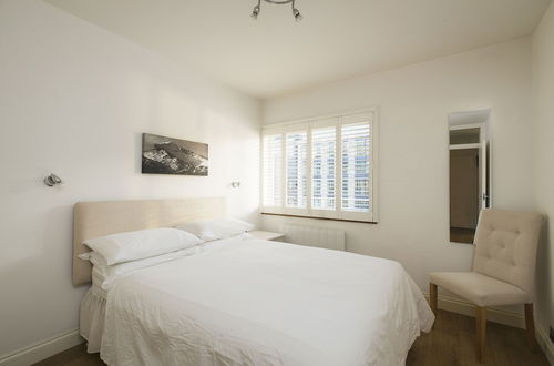 Foto 4 - ALTIDO Sublime 1 bed flat with Thames view