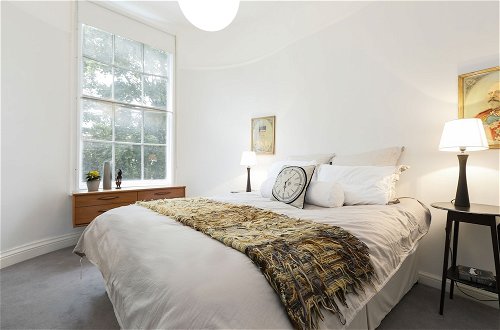 Photo 2 - ALTIDO Elegant 1-bed flat in Islington, sleeps 2