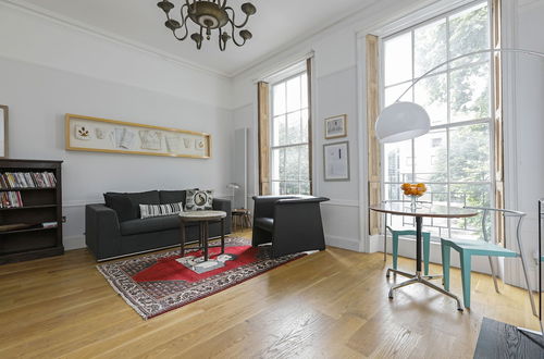 Photo 9 - ALTIDO Elegant 1-bed flat in Islington, sleeps 2