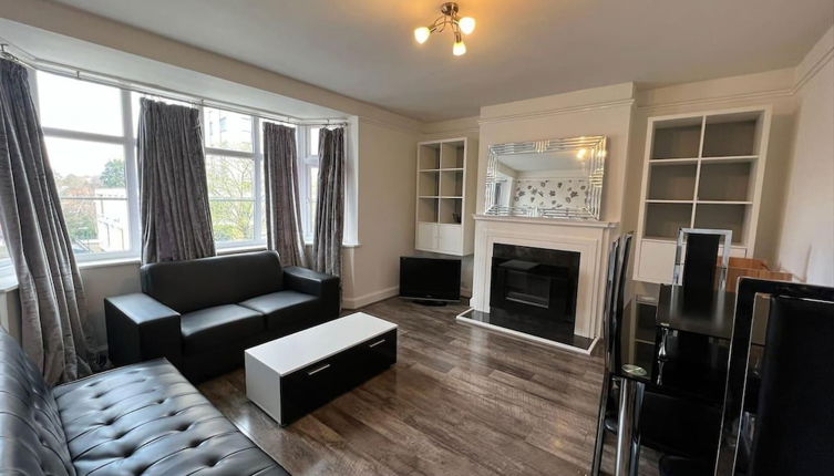 Foto 1 - Bright and Spacious 2-bed Apartment in Sutton