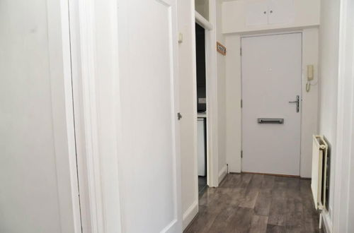 Photo 11 - Bright and Spacious 2-bed Apartment in Sutton