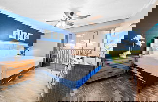 Foto 1 - Direct Beachfront Delight by Beachside Management