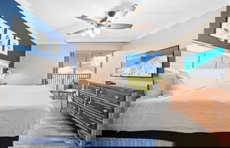 Foto 2 - Direct Beachfront Delight by Beachside Management