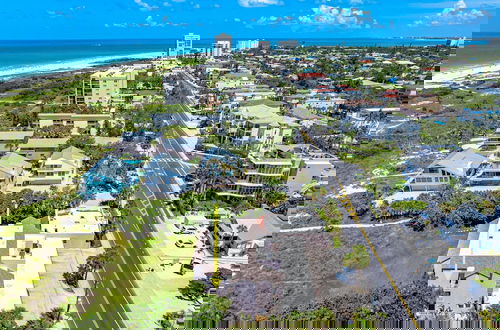 Foto 11 - Direct Beachfront Delight by Beachside Management
