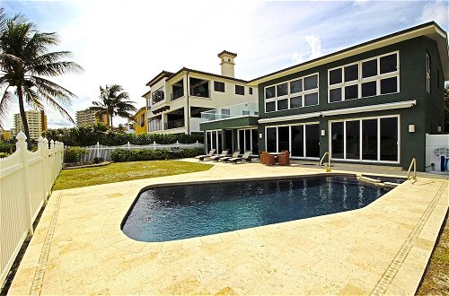Foto 1 - Luxury Oceanfront Estate