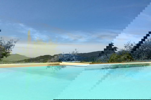 Foto 22 - Modern Poolside Home in Pescia