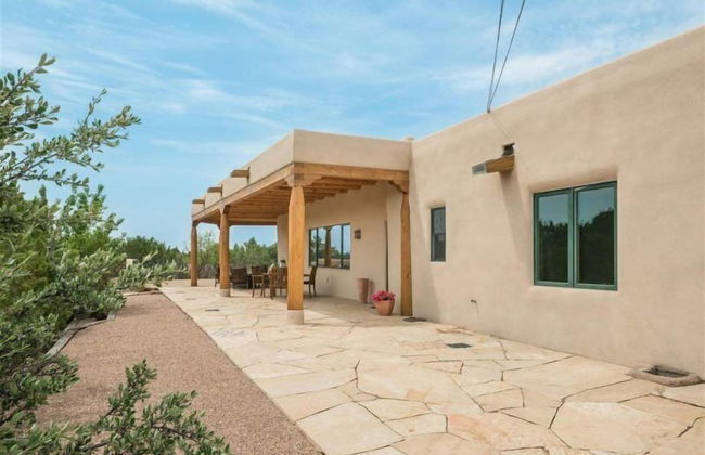 Cielo Lindo - Secluded Southwestern Retreat Within Minutes of Downtown - Photo 34