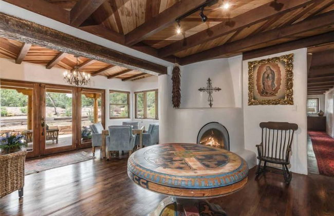 Cielo Lindo - Secluded Southwestern Retreat Within Minutes of Downtown - Photo 27