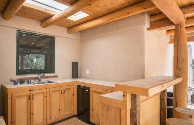 Cielo Lindo - Secluded Southwestern Retreat Within Minutes of Downtown - Photo 18