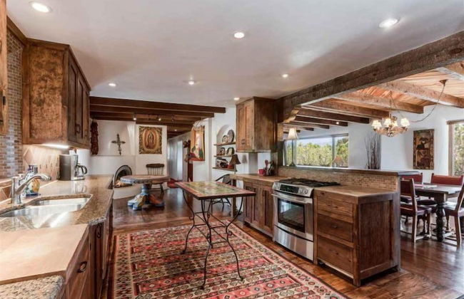 Cielo Lindo - Secluded Southwestern Retreat Within Minutes of Downtown - Photo 16