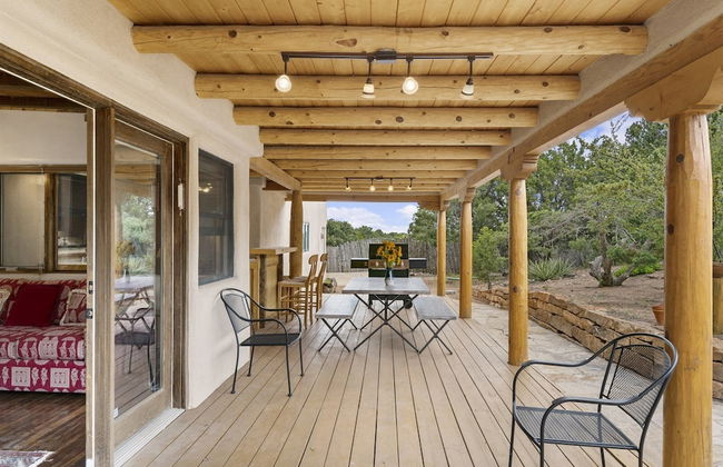 Cielo Lindo - Secluded Southwestern Retreat Within Minutes of Downtown - Photo 40