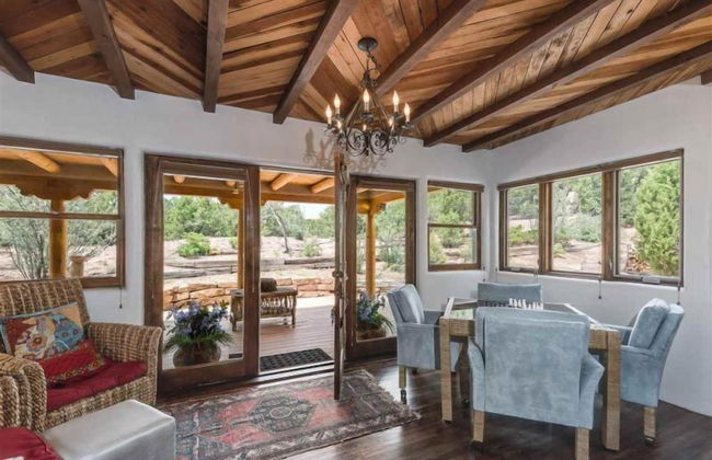 Cielo Lindo - Secluded Southwestern Retreat Within Minutes of Downtown - Photo 14