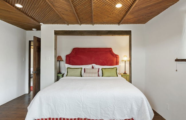 Cielo Lindo - Secluded Southwestern Retreat Within Minutes of Downtown - Photo 11