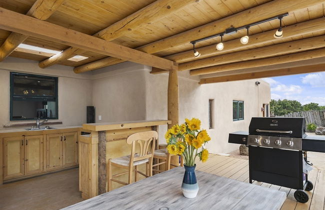 Cielo Lindo - Secluded Southwestern Retreat Within Minutes of Downtown - Photo 23