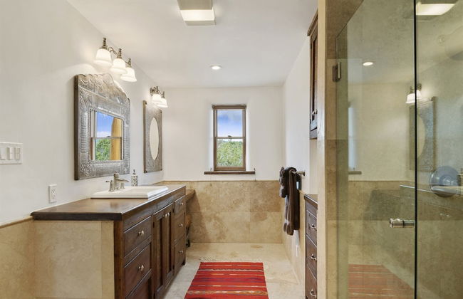 Cielo Lindo - Secluded Southwestern Retreat Within Minutes of Downtown - Photo 45