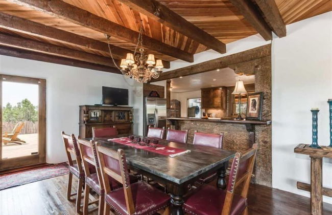 Cielo Lindo - Secluded Southwestern Retreat Within Minutes of Downtown - Photo 15