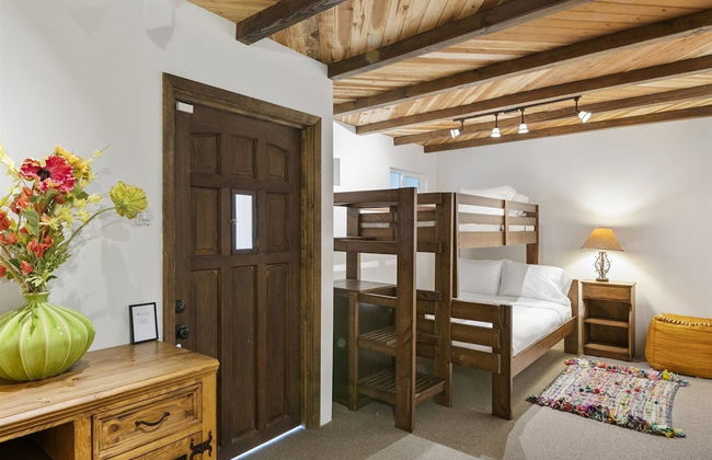 Cielo Lindo - Secluded Southwestern Retreat Within Minutes of Downtown - Photo 7