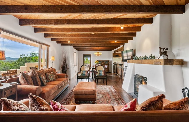 Cielo Lindo - Secluded Southwestern Retreat Within Minutes of Downtown - Photo 30