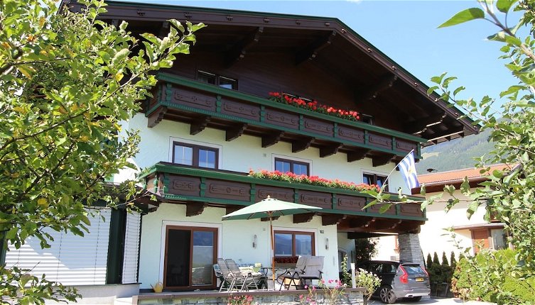 Photo 1 - Large Mountain View Apartment in Piesendorf/walchen/salzburgerland With Balcony