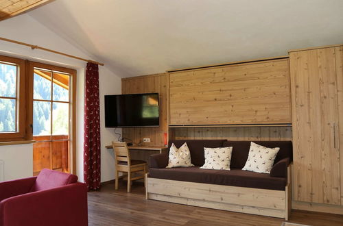 Foto 7 - Spacious Chalet near Ski Area in Saalbach-Hinterglemm