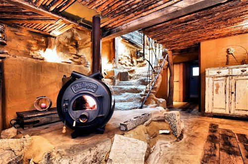 Foto 2 - Beautiful, One-of its Kind Home With a Sauna