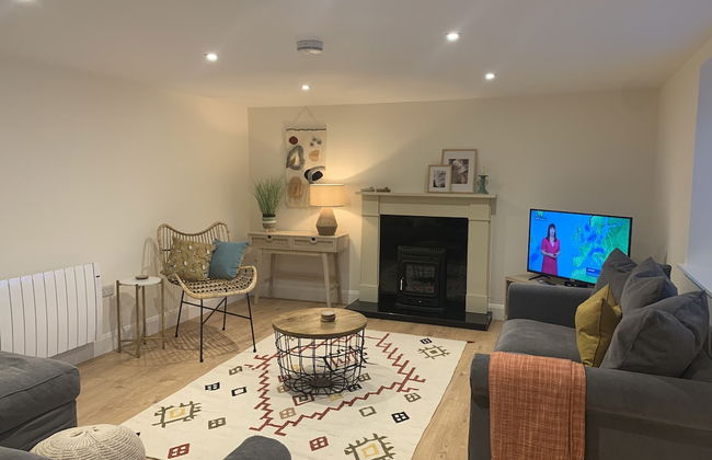 Farm House - Sleeps 7 - Garden - Parking - Photo 11