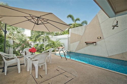 Photo 41 - Tropicana Pool Villa
