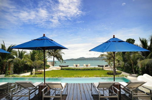 Foto 53 - Beachfront Phuket Seaview Suites