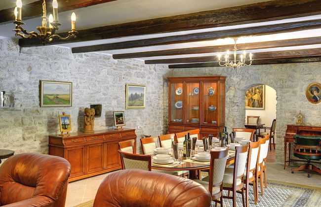 Holiday Home in Rojnici With Private Pool - Foto 28