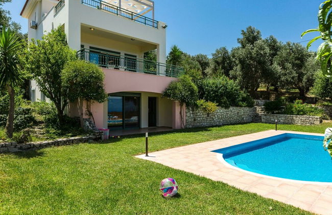 Secluded Villa w Private Pool, Children Play Area, Pool Table, BBQ & Sea Views - Foto 21