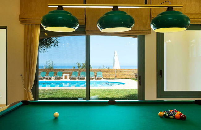 Secluded Villa w Private Pool, Children Play Area, Pool Table, BBQ & Sea Views - Foto 26