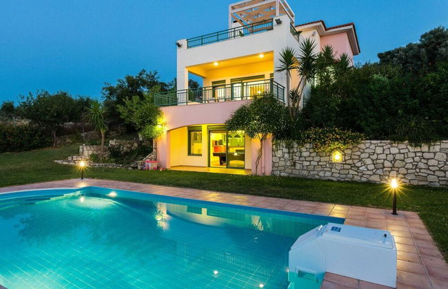 Secluded Villa w Private Pool, Children Play Area, Pool Table, BBQ & Sea Views - Foto 20