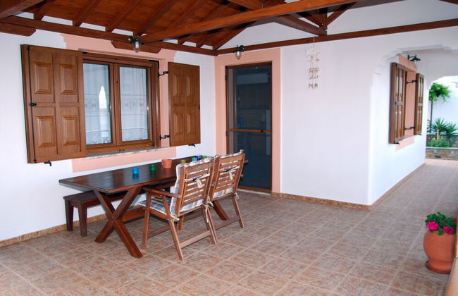 Villa Elena - Photo 20
