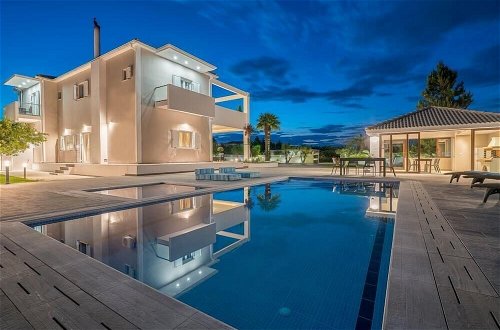 Foto 18 - Ostria Luxury Villa