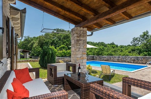 Foto 16 - Elegant Villa in Istria With Outdoor Pool