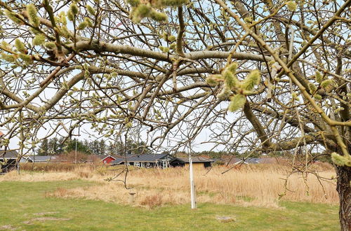 Foto 29 - Enticing Holiday Home in Hirtshals near Beach