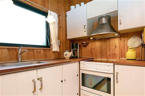 Photo 11 - 6 Person Holiday Home in Roslev