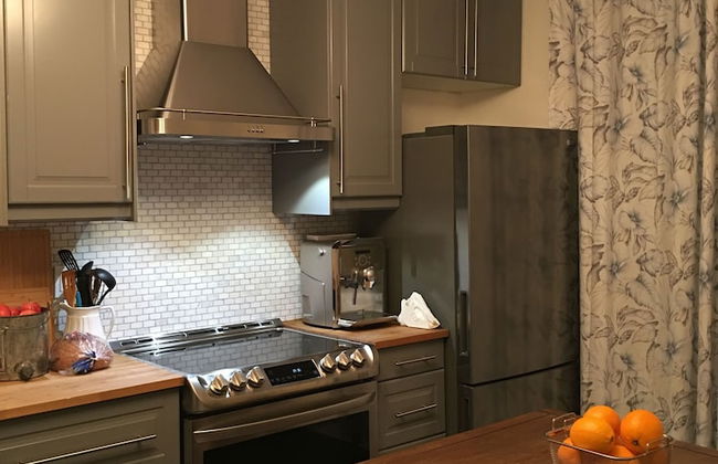 Beautiful 4BR Downtown House, Sleeps 10 - Foto 17